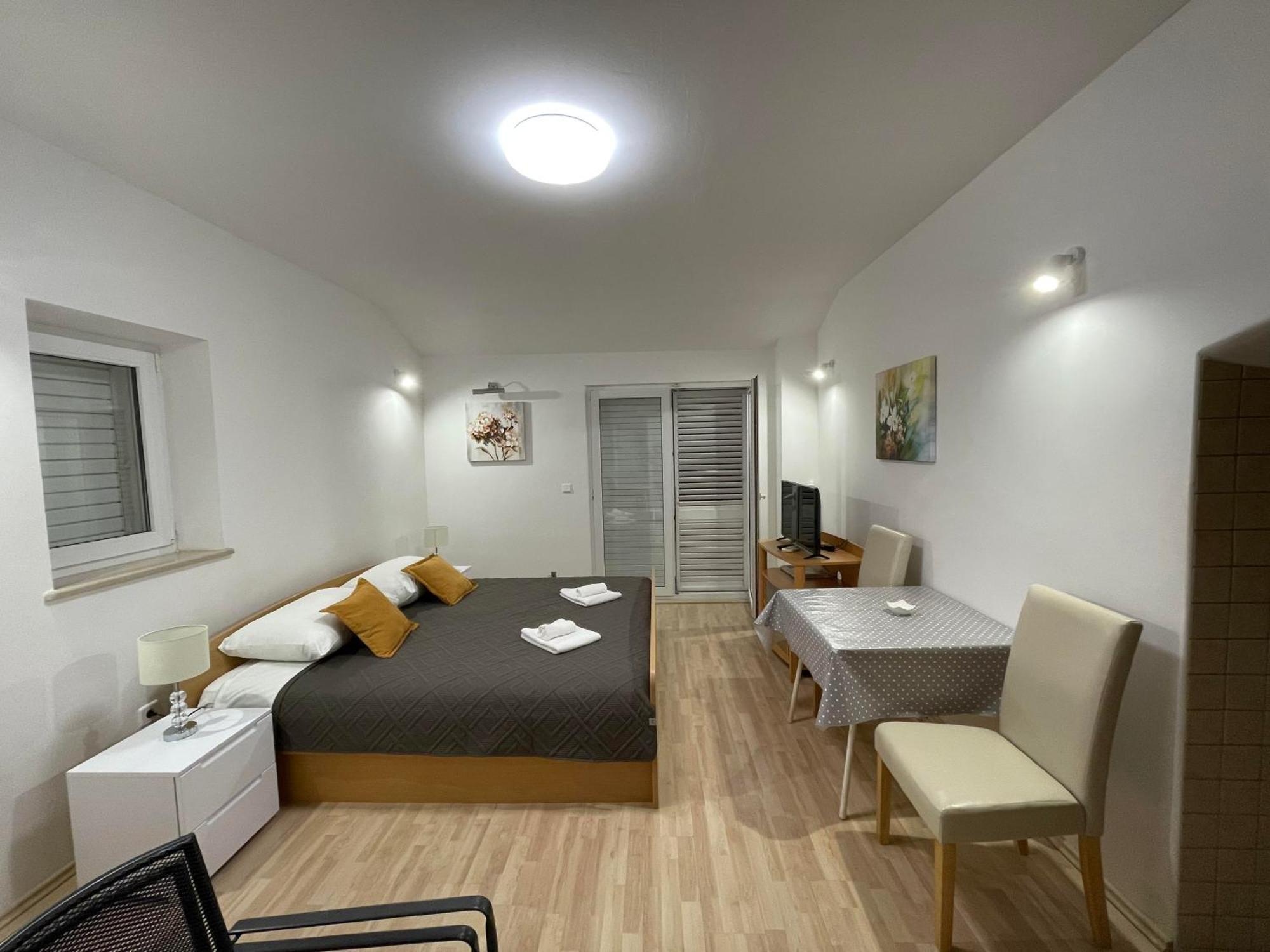 Apartments Marnic Mlini Exterior photo